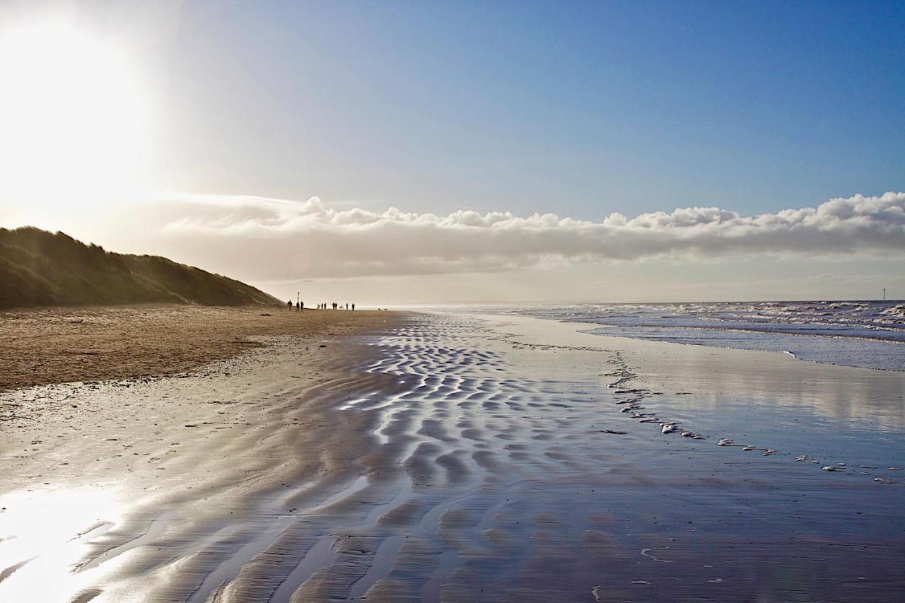 Formby Pinewood Studio Bed and Breakfast Εξωτερικό φωτογραφία